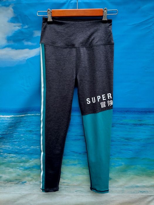 Superdry, legginsy.