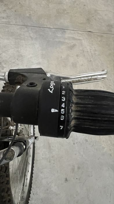 Bicicleta BTT 26” com suspensão