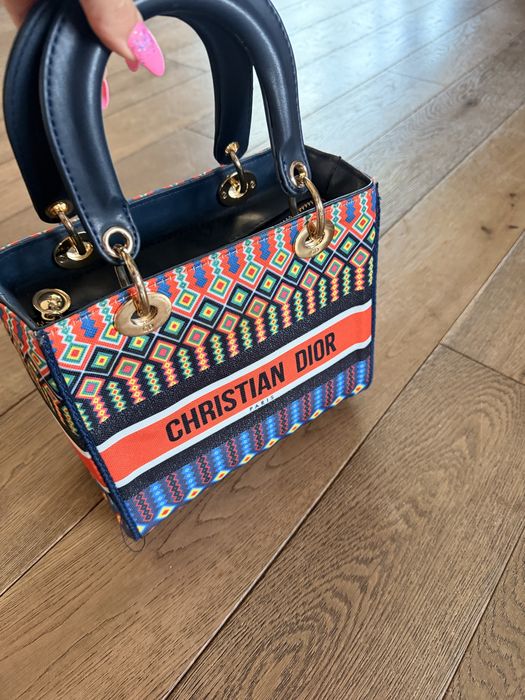 Torebka Christian Dior – luksusowy akcent w Twojej stylizacji!