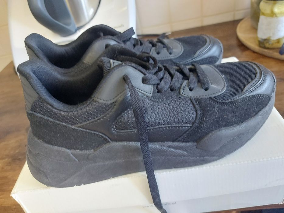 Buty 38 rozmiar  praktycznie nowe