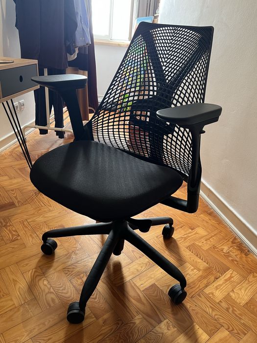 Cadeira herman miller sayl preta