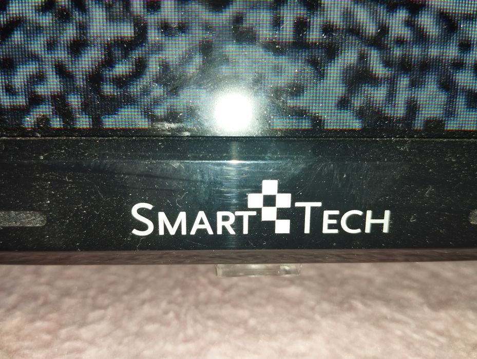 Televisão SmartTech 43"
