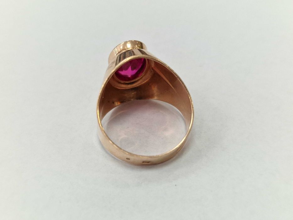 Złoty sygnet męski/ 583/ 6.44 gram/ R18/ ZSRR od 1958 roku/ Korund