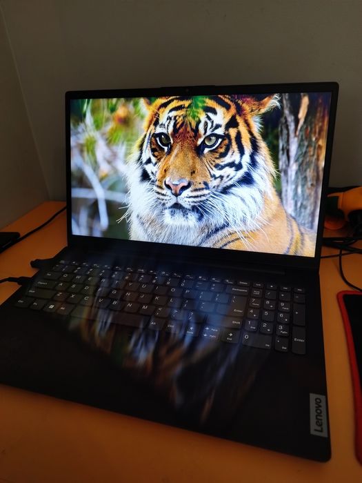 Laptop Lenovo i3
