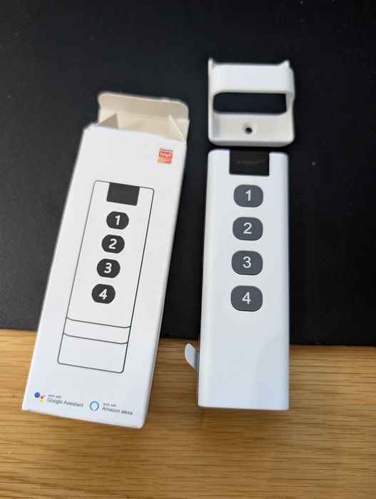 Comando Portátil Zigbee Tuya - 4 Botões (12 Cenários)