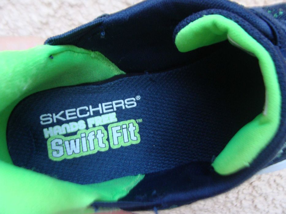 30/19 см Skechers  кроссовки крутые на резинках 2024 год оригинал