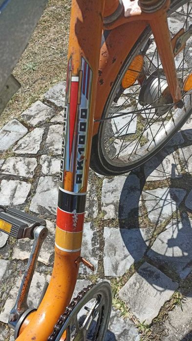 Bicicleta antiga, toda original, muito rara.