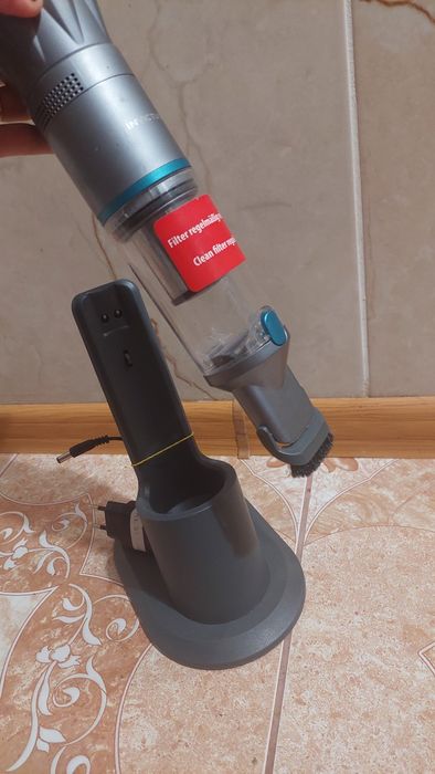 Пилосос бездротовий акумуляторний Genius безмішковий автомобільний