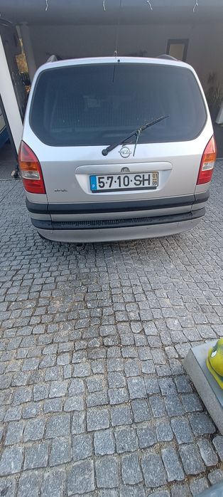 Opel Zafira 2.0 com 7 Lugares