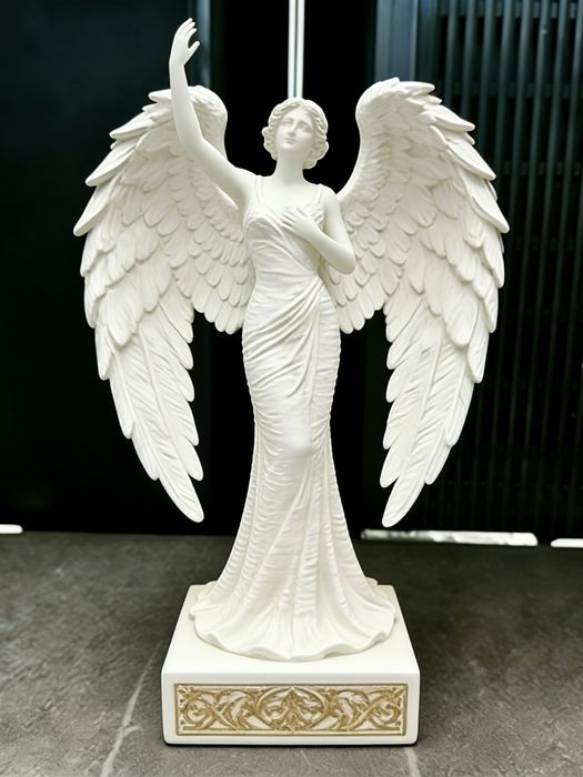 Ангелочек- статуетка