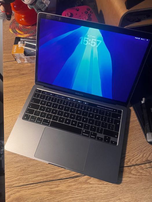 Macbook Pro M1 2020 13” Stan idealny 16GB / 256 GB Bateria 93%