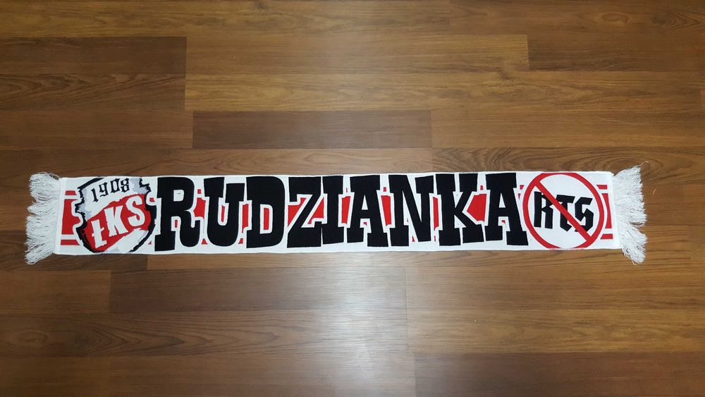 Szalik ŁKS Łódz .