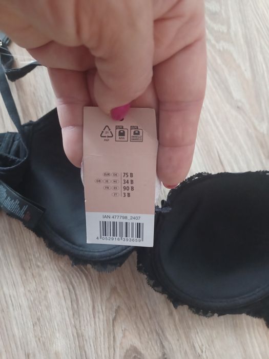 Nowy biustonosz rozmiar 75B