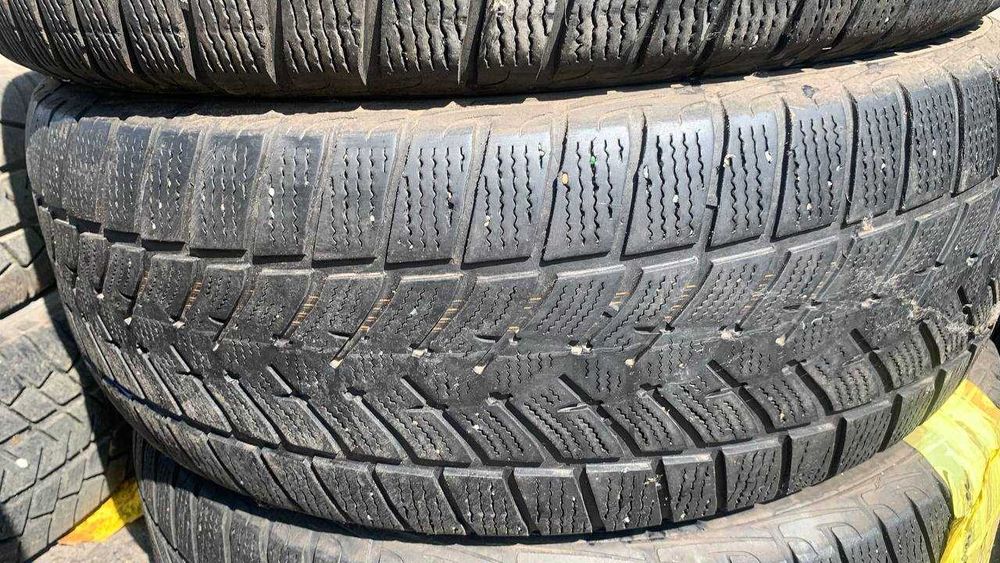 235/60 R18 107H GoodYear UltraGrip Perfomance Gen-1, зимова, комплект