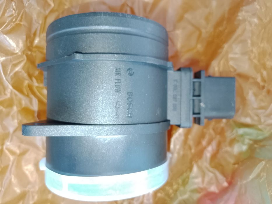 Расходомєр, (датчик потока повітря, витратомір) на Мерседес спрінтер