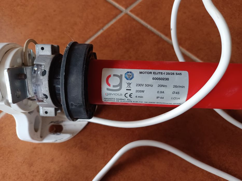 Cortinas Elétricas em PVC para portão de Garagem  com Automatismo