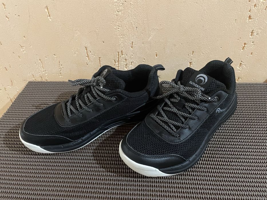 Крассовки на мальчика 37 р