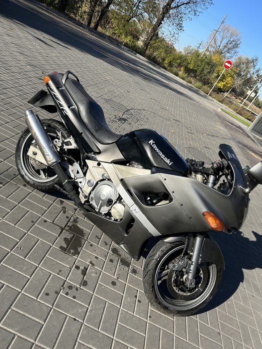 Kawasaki ZZR 400 600 пластик(комплект) морда в сборе