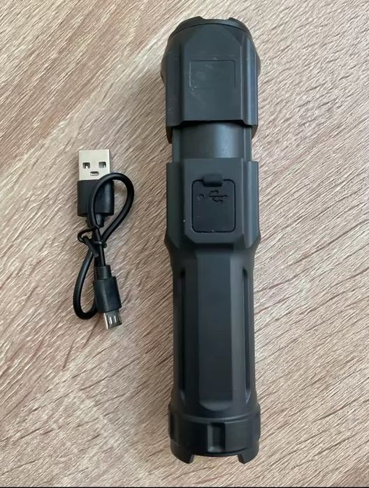 Ультрафиолетовый фонарик с зумом

395нм / 3 режима / с перезаряжаемым