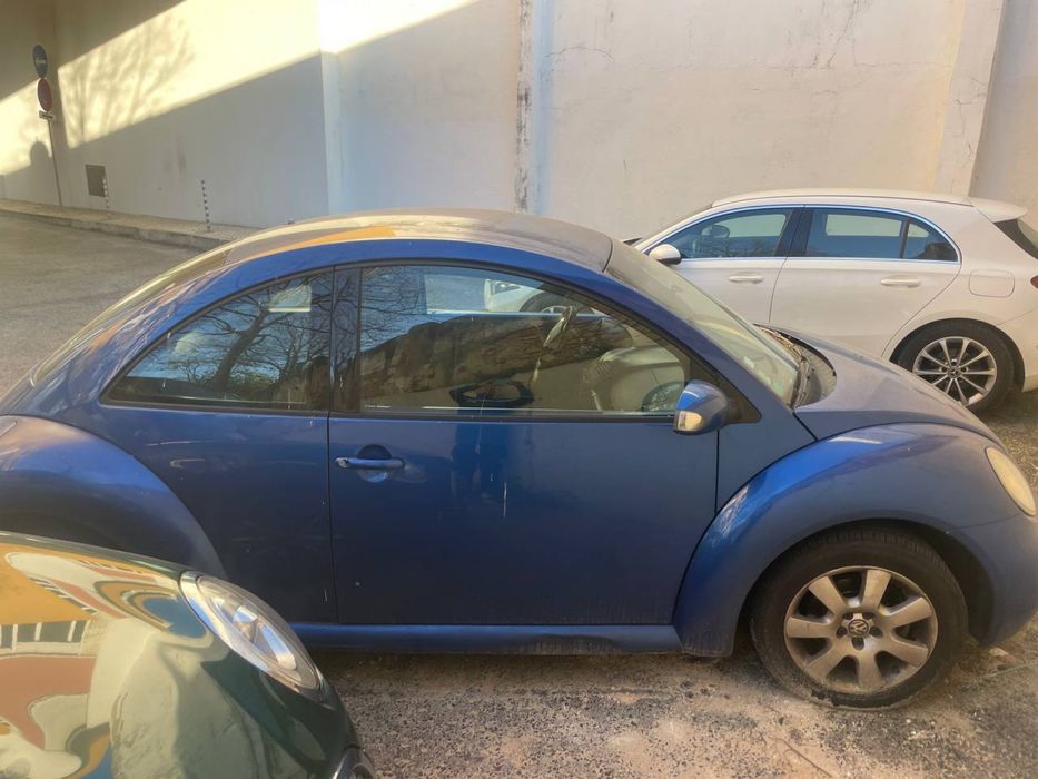 Volkswagen Beetle Blue