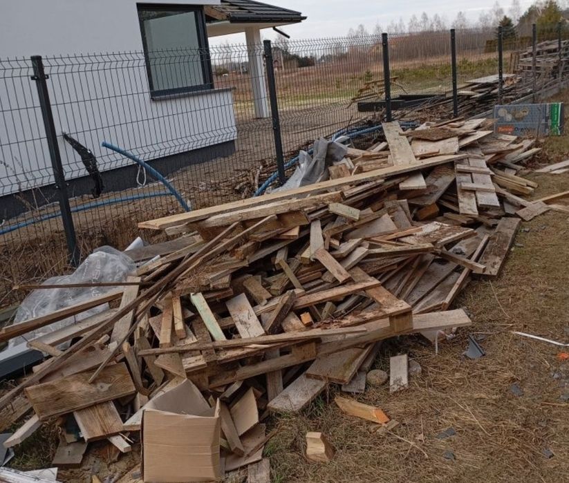 Drzewo do pieca rozpałkowe opał deski połamane palety