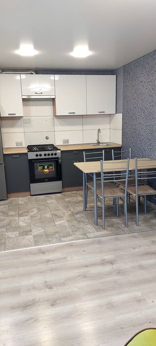Продам 3-х  кімнатну квартиру студію з євроремонтом