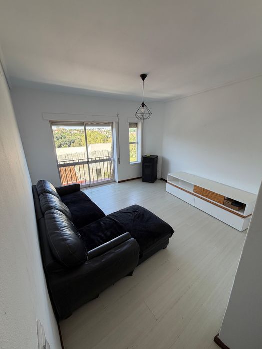 Arrenda-se  apartamento T2