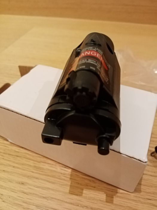 Mira laser com lanterna