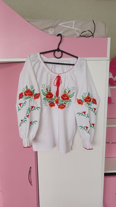 Брюки, блуза, сукня до школи 134-140 см.