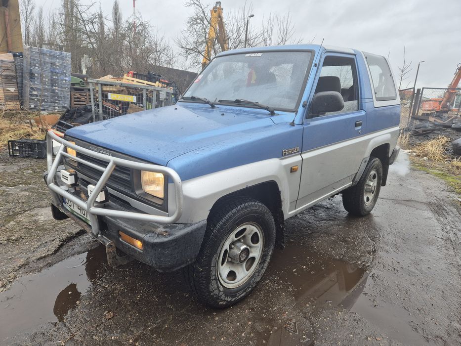 Daihatsu Feroza 4x4 1992r. 1.6 benzyna + gaz, butla ważna do 2035r.