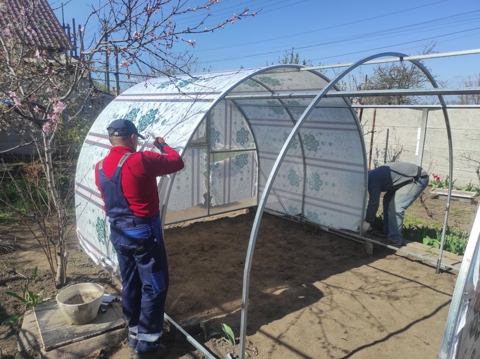 Теплиця ,каркас ,полікарбонат