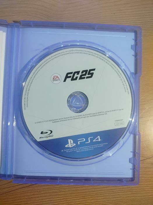 Fifa 25 2 razy włozona do dysku, z paragonem