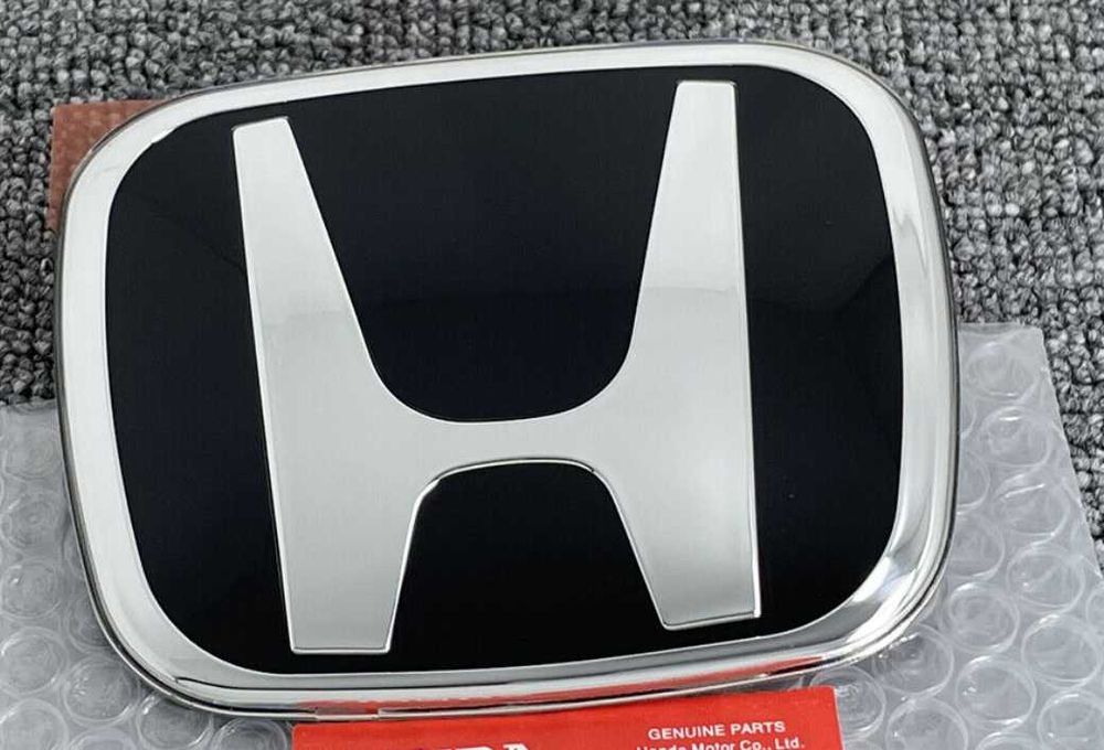 Nowy emblemat Honda znaczek 49x40mm 50x40mm 53x43mm czarny | czerwony