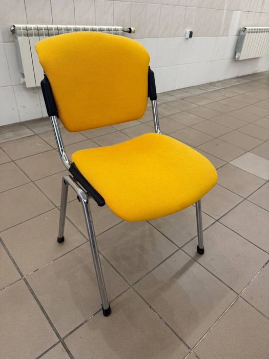 РОЗПРОДАЖ меблі столи тумби шафи стелажі крісла стільці