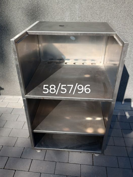 Stoliczek z półką