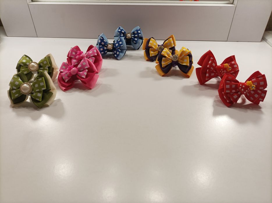 Бантики-резиночки для дівчаток на волосся