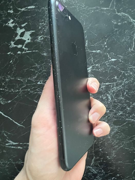 Телефон IPhone 7+ plus,128g рабочий