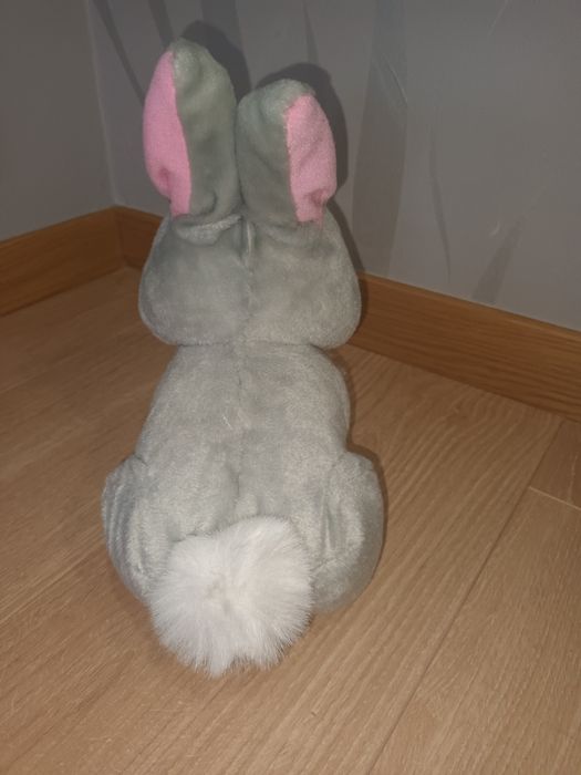 Peluche IMC Toys Coelhinha Betsy