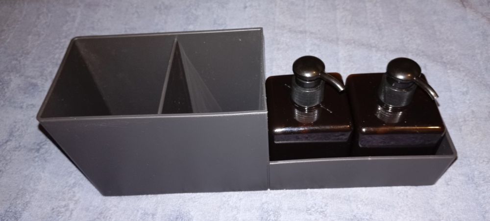 Спил стоп нерж. Полки "Libherr" для двери. Органайзер "Ikea"  ванна.