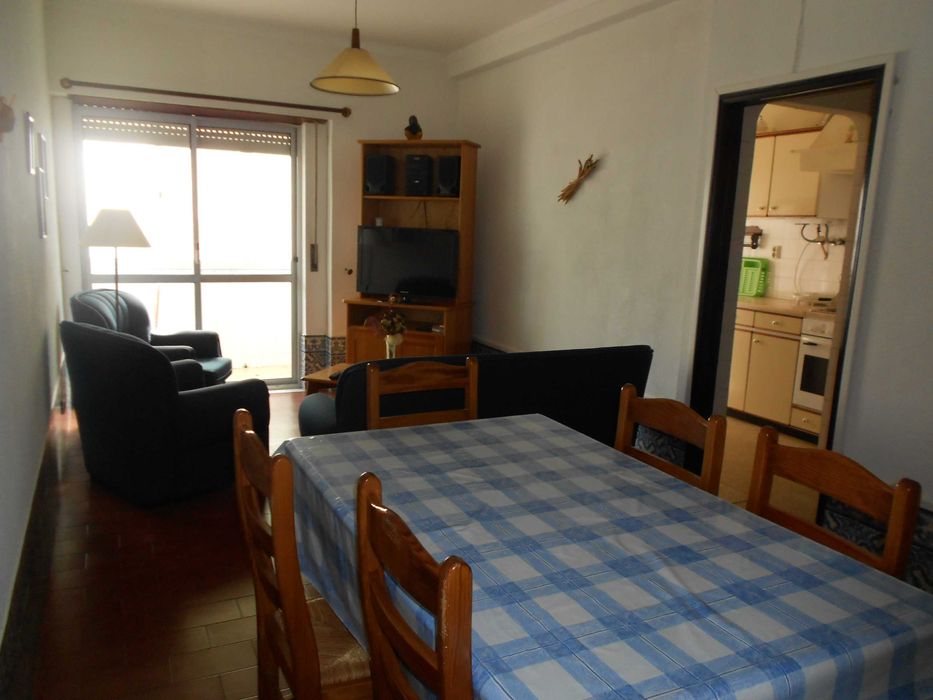 Quarto individual em apartamento T3