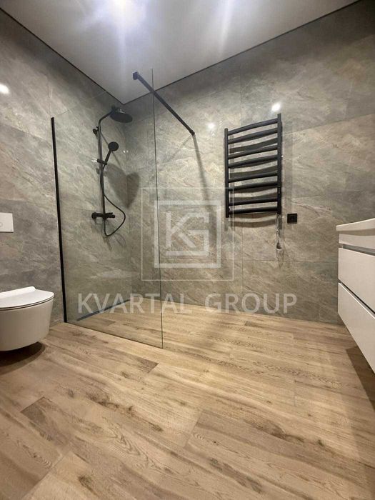 Сучасний будинок 120 м² з ремонтом і ділянкою 12 соток