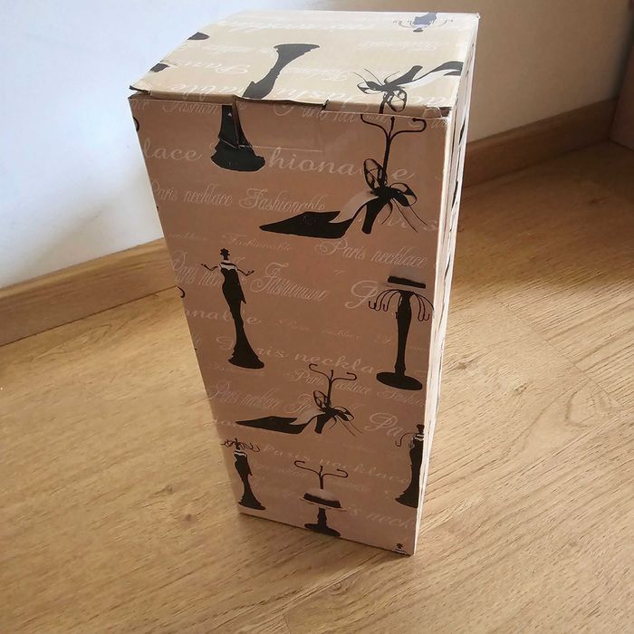 Manequim Porta-Jóias