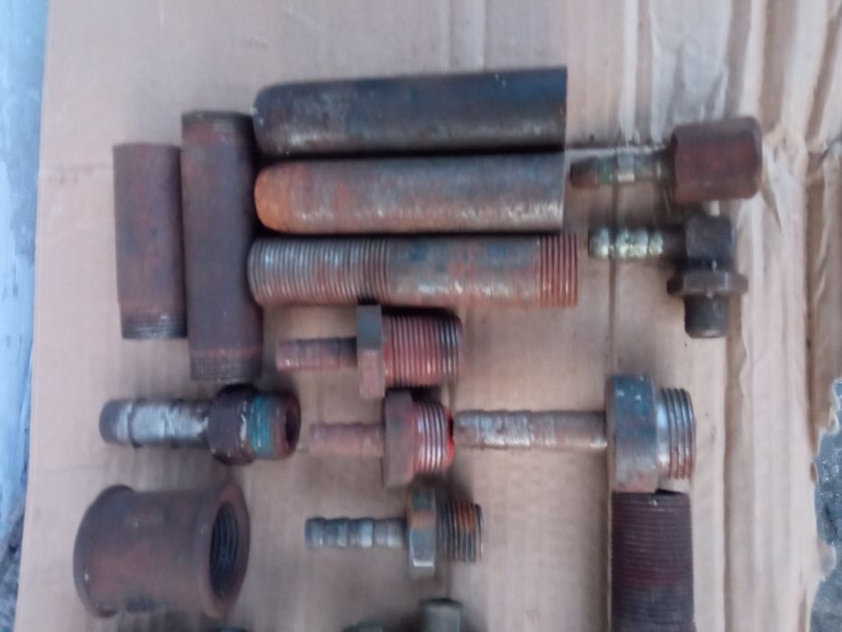 Продам  муфта, резьбы, згоны,переходники,краны.