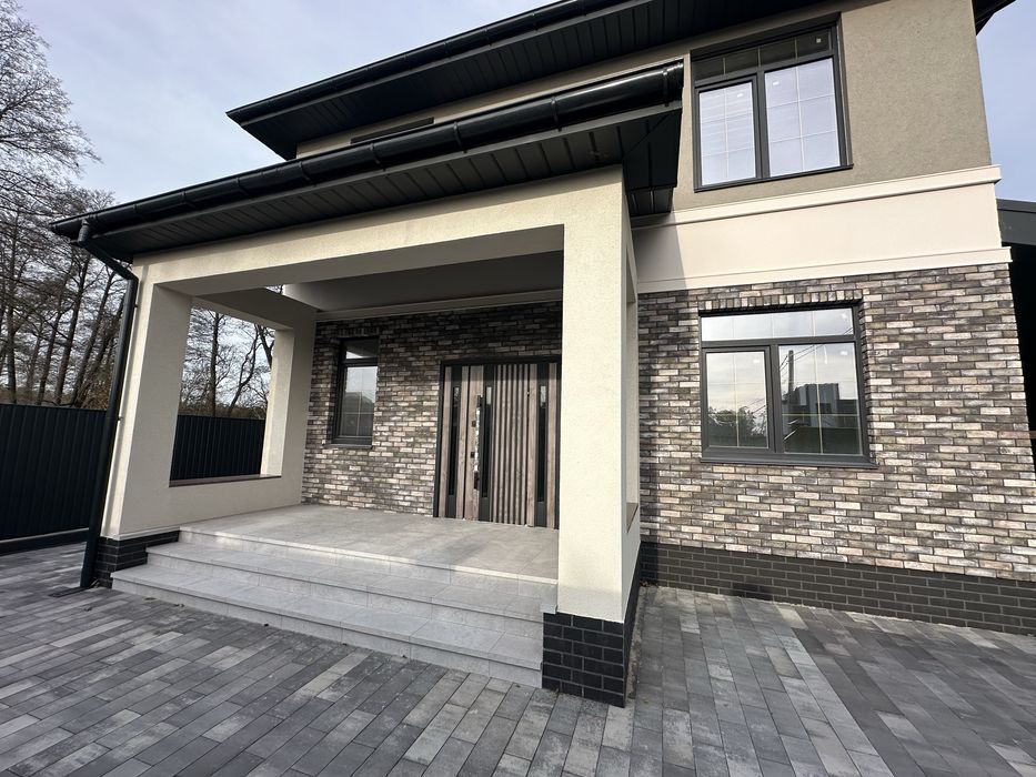 Будинок 185 кв.м побудований для себе, закрита територія м. Ірпінь