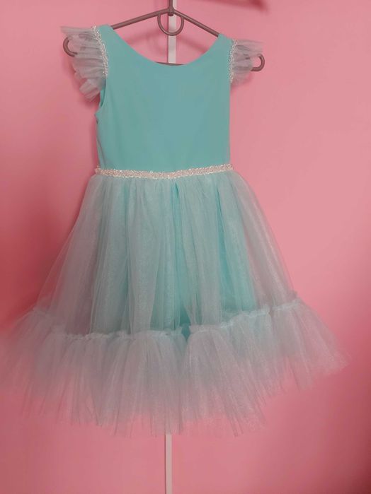 Дитяче плаття для випускного в садочок