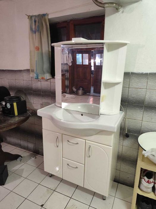 Умивальнік з Тумбою