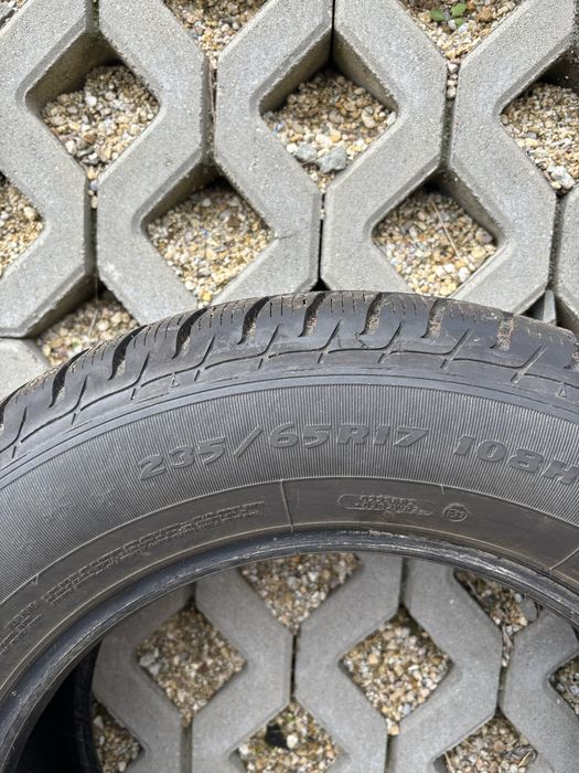 Opony Zimowe Debica 235/65/17
