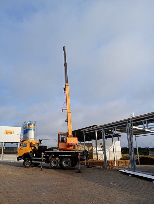 Dźwig Żuraw Usługi Dźwigowe Skierniewice