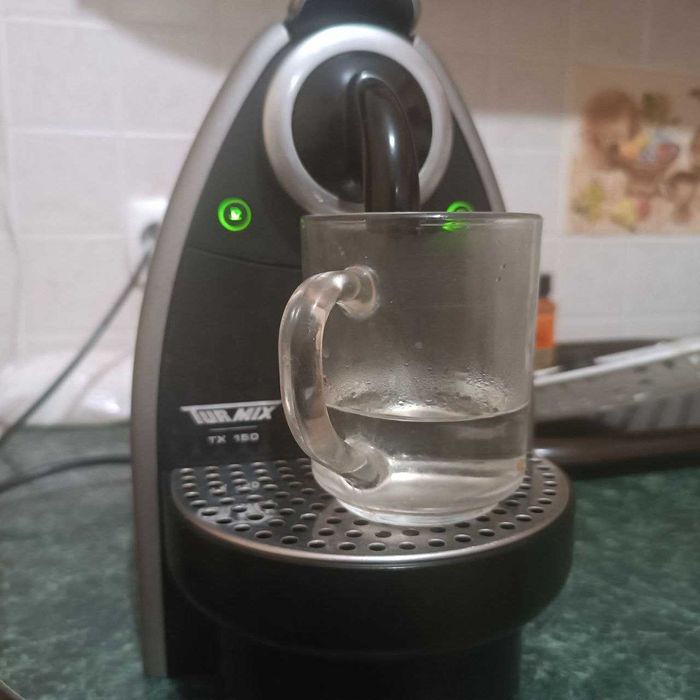 Кофеварка капсульная Turmix TX150 1260 Ват