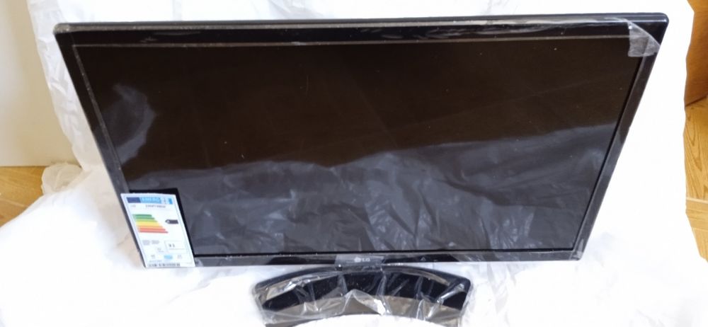TV LG 24pol nunca utilizada